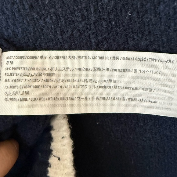 Abercrombie & Fitch Women’s Dark Blue Sweater with White Accent Size Large - Picture 4 of 8